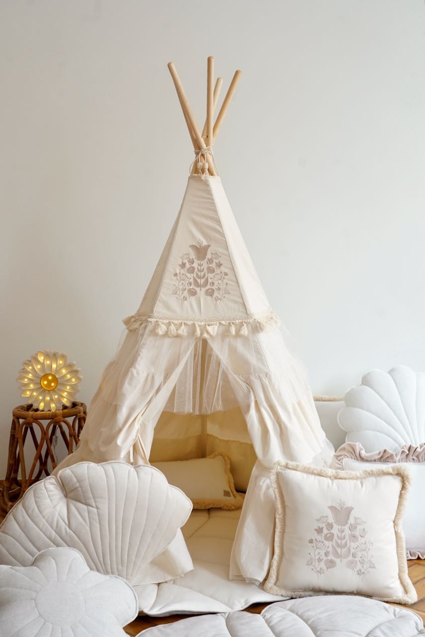 Boho Teepee With Frills And Round Mat With Glitter Frills Set - Caramel - Stylemykid.com