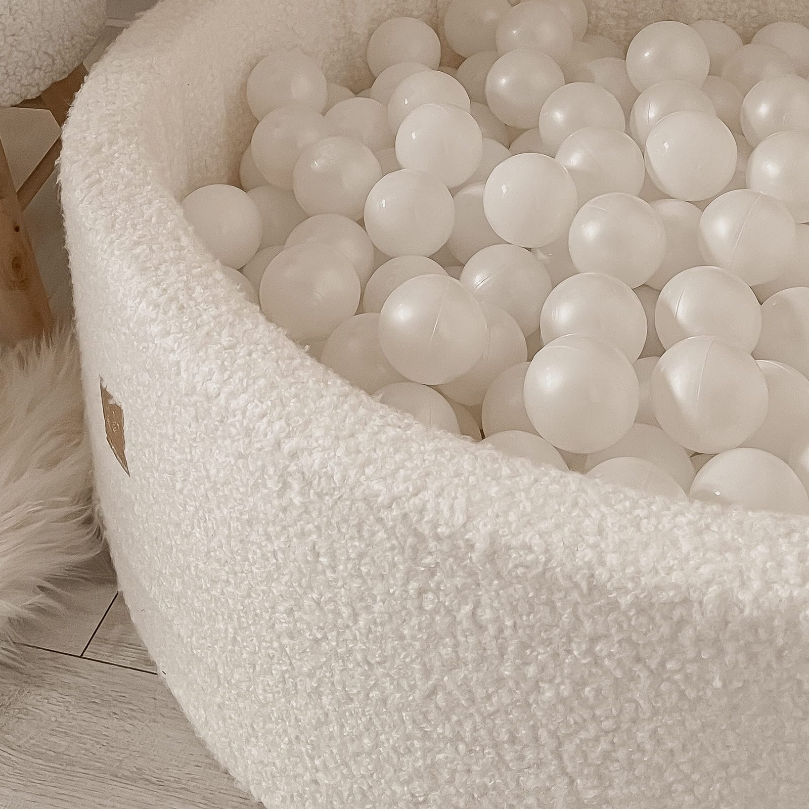 Luxury Boucle Round Ball Pit - White For Kids By MeowBaby - Stylemykid.com